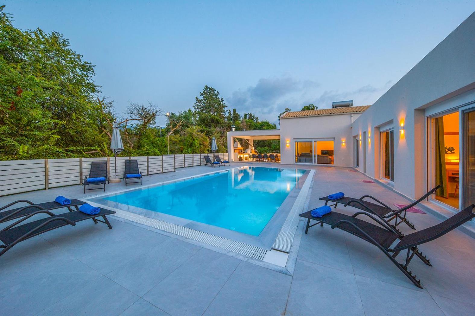 Villa Ami, Roda, Corfu: 10 Guests, Heated Pool, Private Mini Golf, Pool Table & More!! Exterior foto