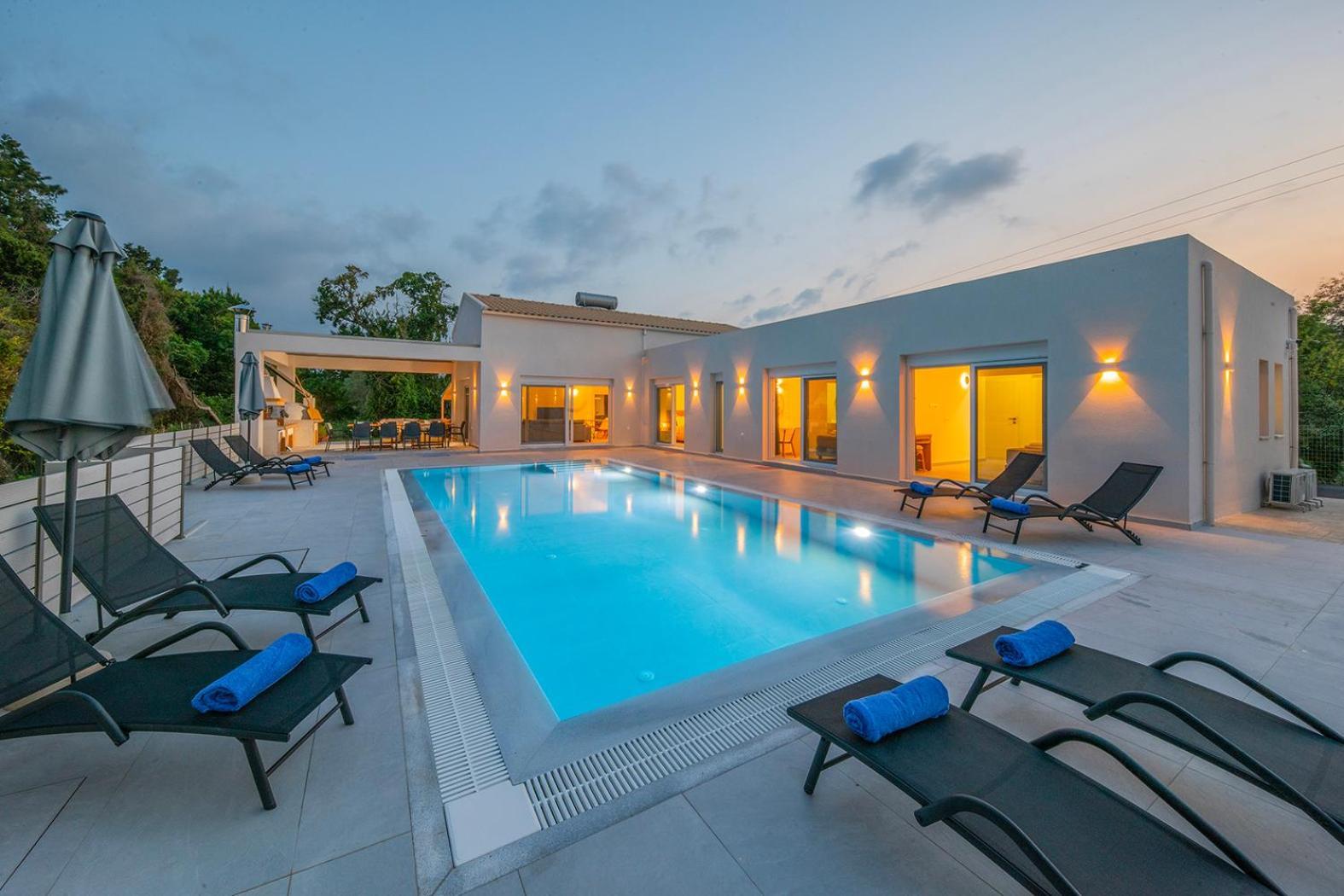 Villa Ami, Roda, Corfu: 10 Guests, Heated Pool, Private Mini Golf, Pool Table & More!! Exterior foto